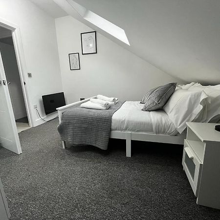 2 Bedroom Flat لندن المظهر الخارجي الصورة